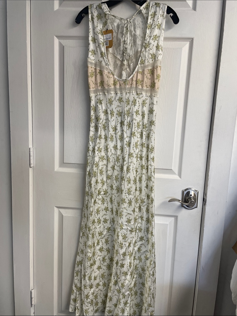 Kate Flower Print Maxi Dress - Picture 5 of 6